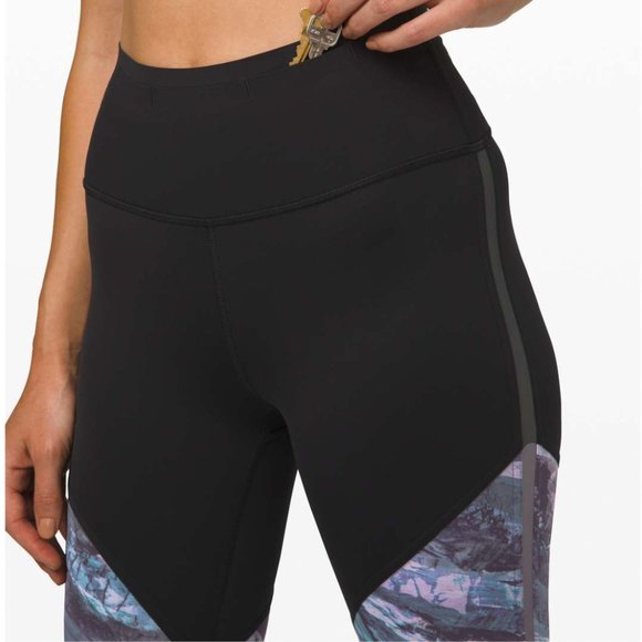 Lululemon Run to Reset Tight 25" Black/Frozen Island Multi 4 - Picture 4 of 16